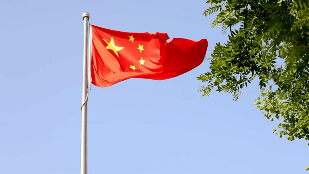 维护公共安全,让文明护航归途